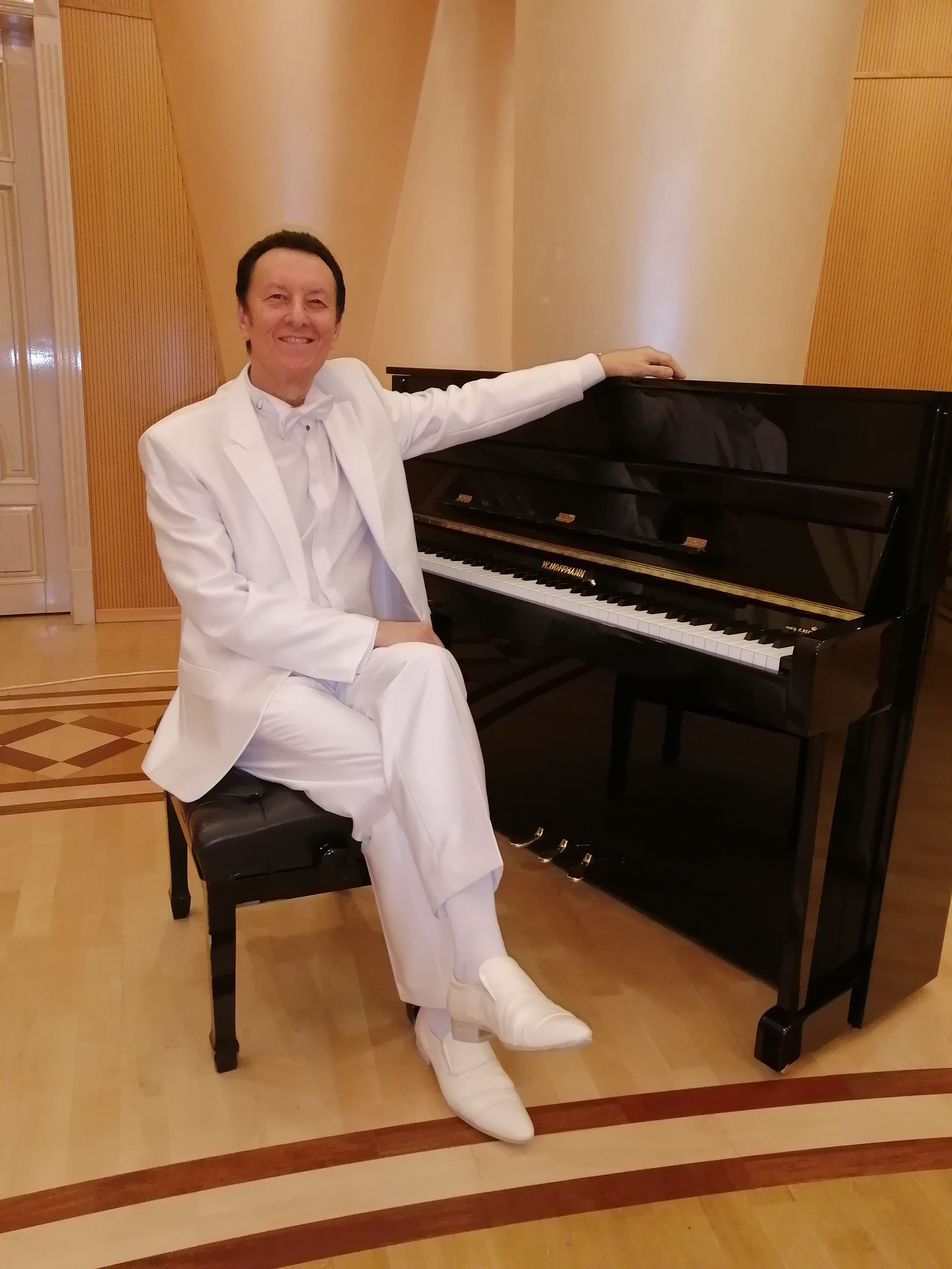 Фото исполнителя
