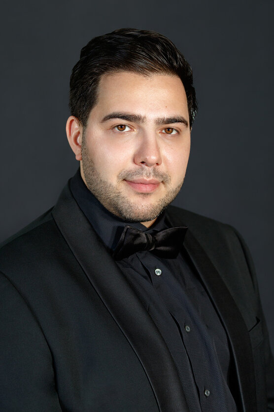 Александр Алиев